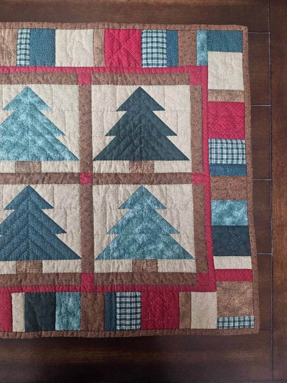 Vintage Handmade Holiday Rustic Evergreen Tree Patchwork Block Table/Wall Quilt